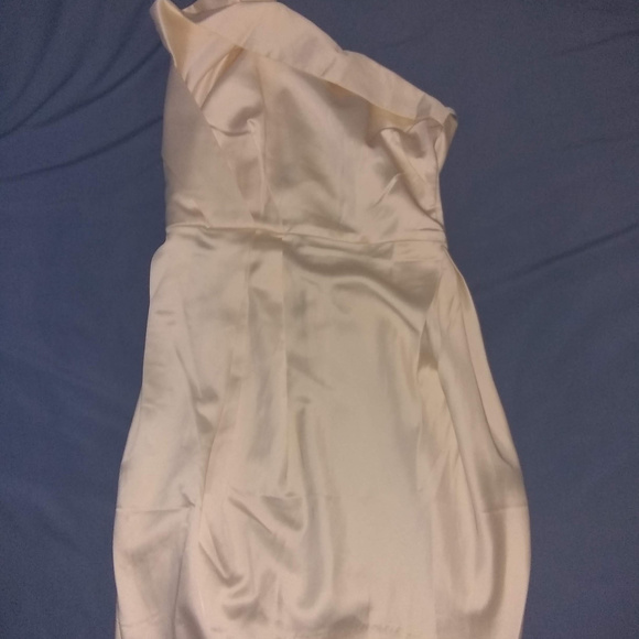 Aryn K Satin Halter Strap Dress - Picture 3 of 8